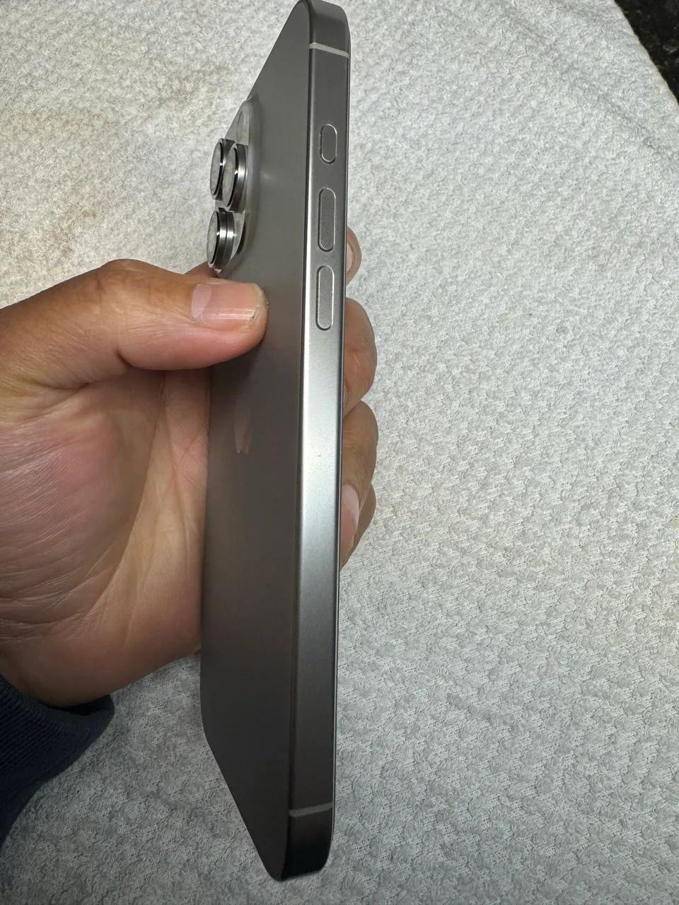 iPhone 16 pro max ( bateria 96%) - Foto 2