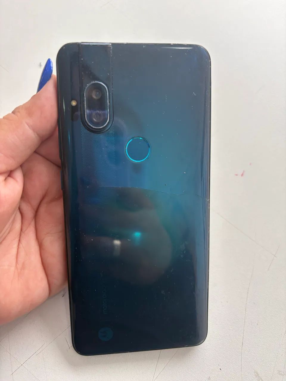 Vendo celular One Hyper 128gigas