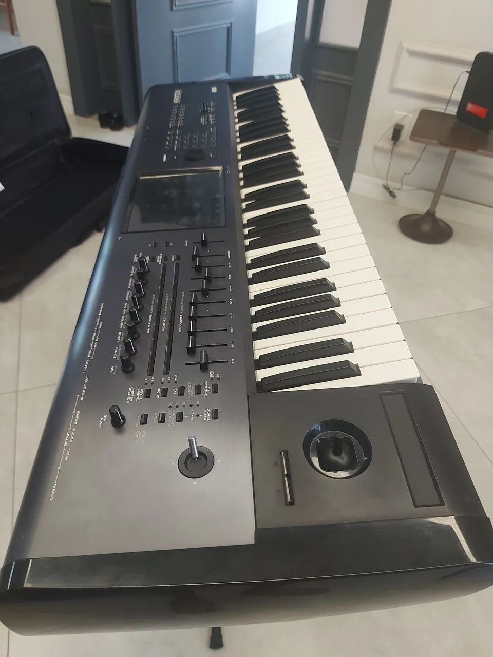 Korg Kronos