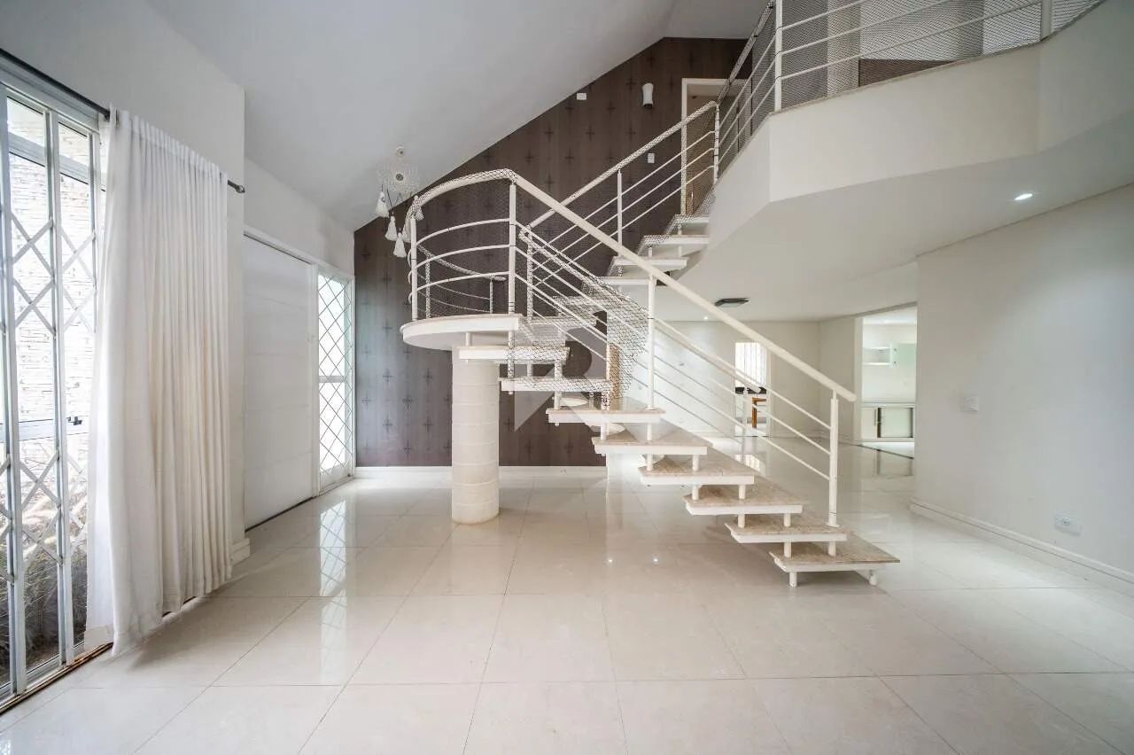 Casa com Amplo Jardim, Piscina e 4 Quartos para Locação, 316 m² - Jardim Social - Curitiba - Foto 7