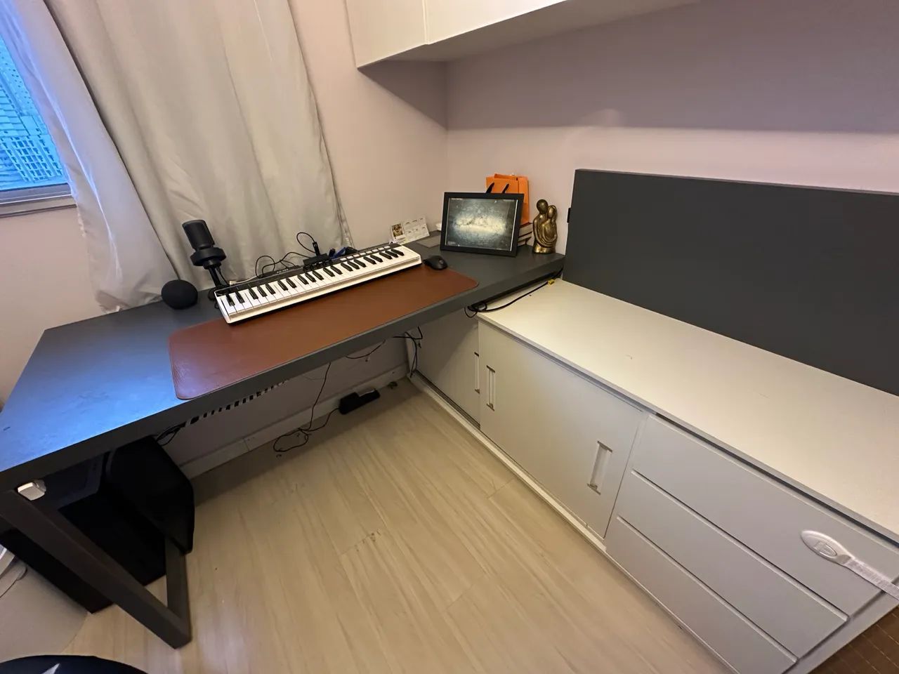 Mesa escritório MDF em L - planejada  - Foto 2