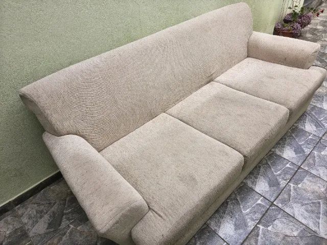 Sofá 3 Lugares Tecido Linho com Almofadas soltas - Foto 4
