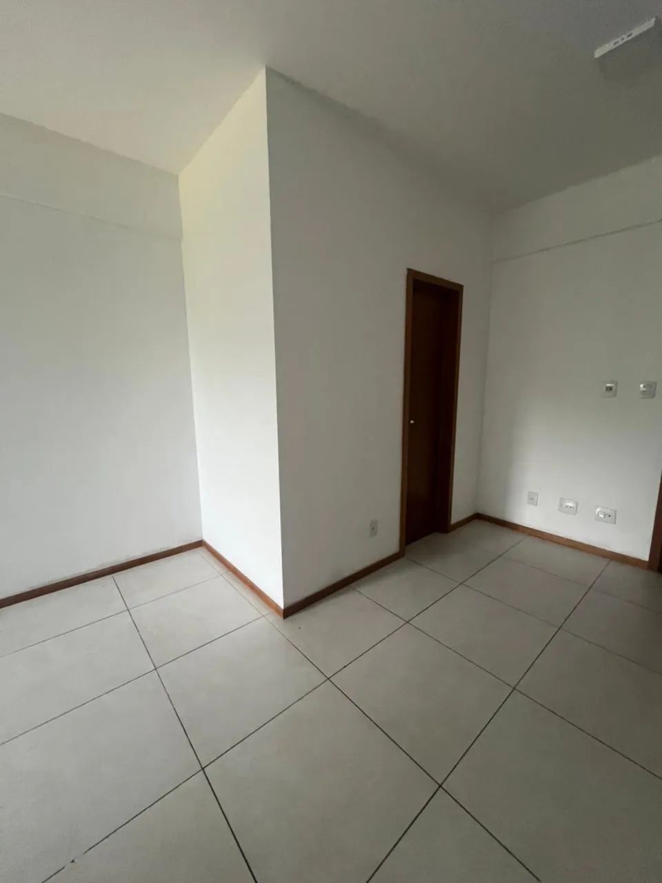 Vendo  ou troco sala comercial Bussines 316 - Foto 3