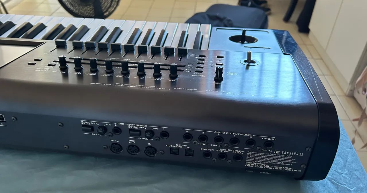 Teclado Korg kronos X61 - Foto 4