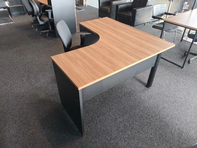 Mesa de Escritório Escrivaninha Angular - 0,75x1,40x1,40cm - ENTREGAS EM ATÉ 24h!!