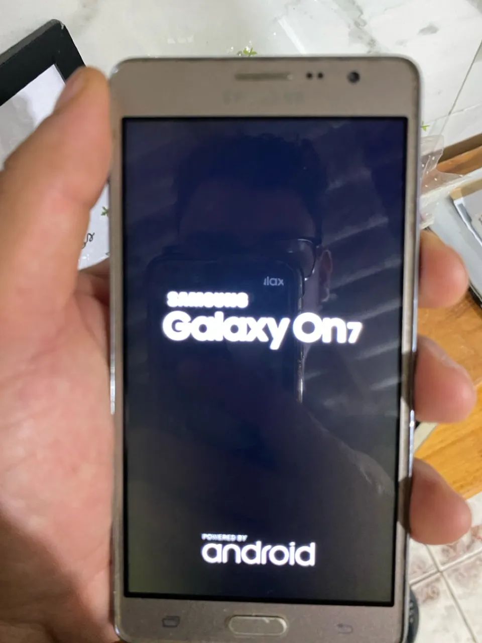 Celular Smartphone Samsung On7 ( funcionando)