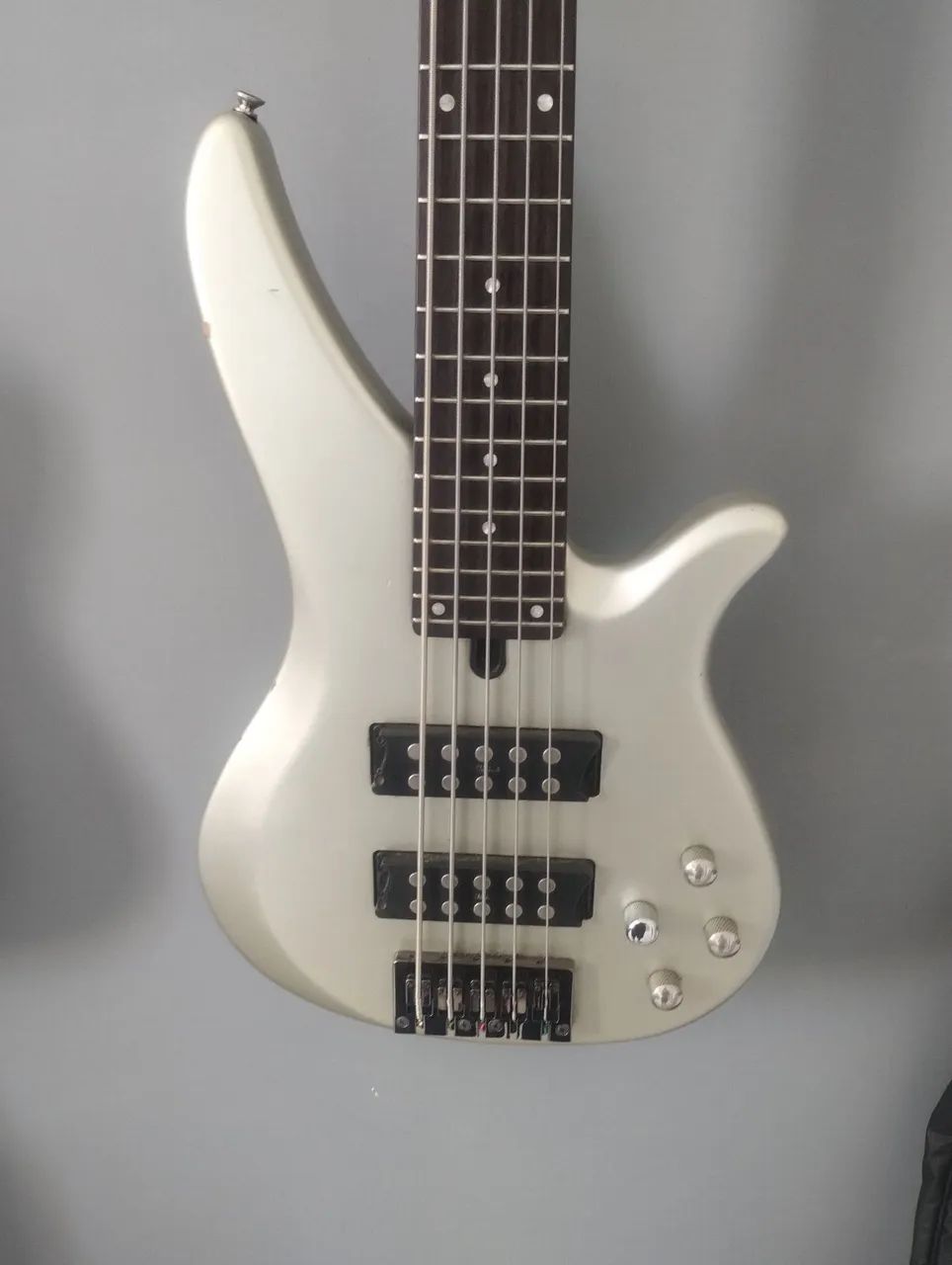 Baixo Yamaha rbx375 - Instrumentos musicais - Jardim Layr, Mogi
