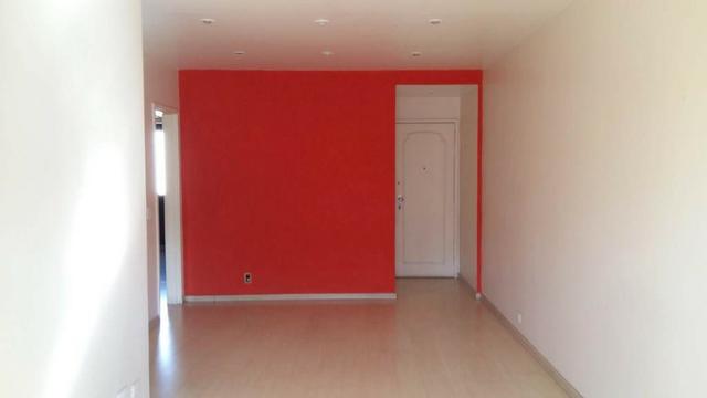 Apartamento 2 quartos sendo 1 suíte todos com armários e 2 vagas de garagem em Vila Isabel - Foto 5
