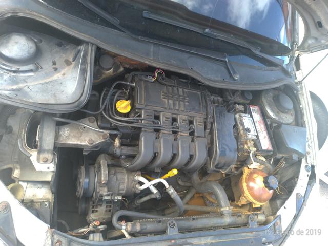 Peugeot 206 1.0 16 válvulas - Foto 8