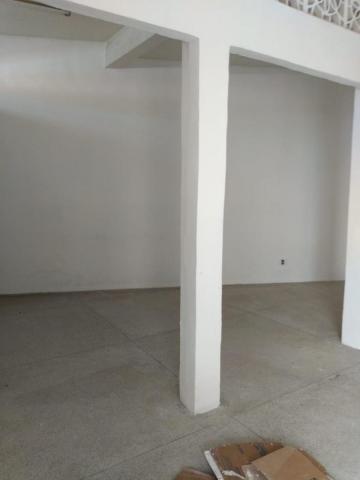 Galpão Comercial com Apartamento na área superior - Foto 12