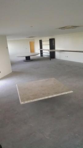 Exclusividade/ 504 m2 sendo UM por andar/ 4 suítes com varanda e closed - Foto 10