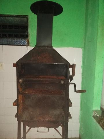 Vende-se Churrasqueira R$ 220 reais - Foto 3