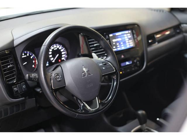 Mitsubishi Outlander 2.0 Aut. C/ Teto Solar - Foto 5