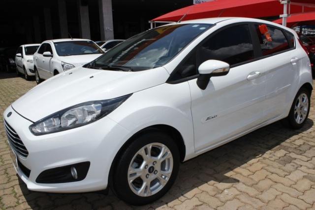 Ford Fiesta SE POWERSHIFT 4P