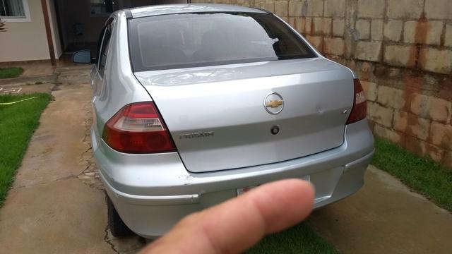 Vendo Prisma 1.4 Maxx modelo 2009 prata - Foto 2