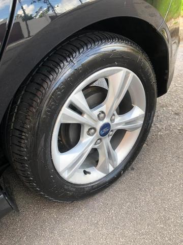 Ford focus 1.6 hatch Aut 2014 - Foto 10