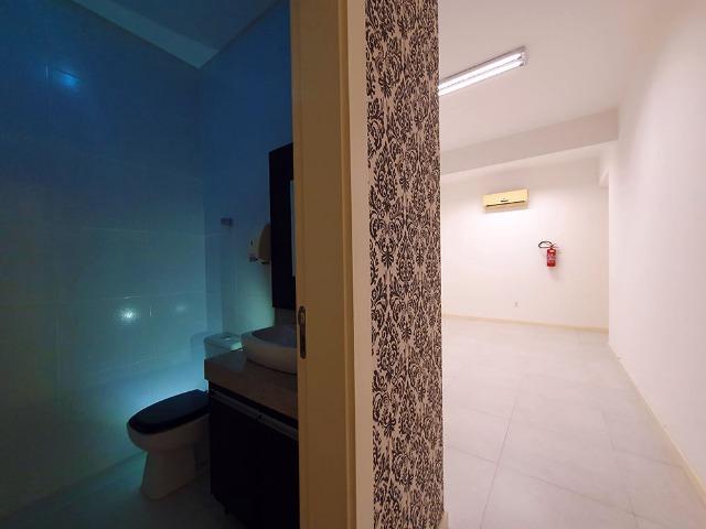Sala Comercial no centro de Balneário Camboriú - Foto 3