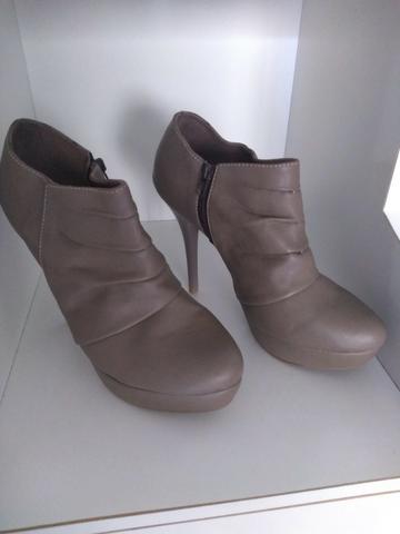 Bota marca mariotta salto fino - Foto 2