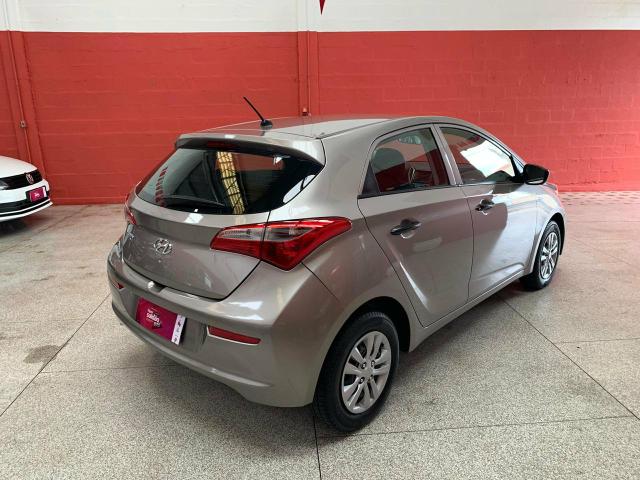 Hyundai HB 20 1.0 confort 2018 - Foto 11
