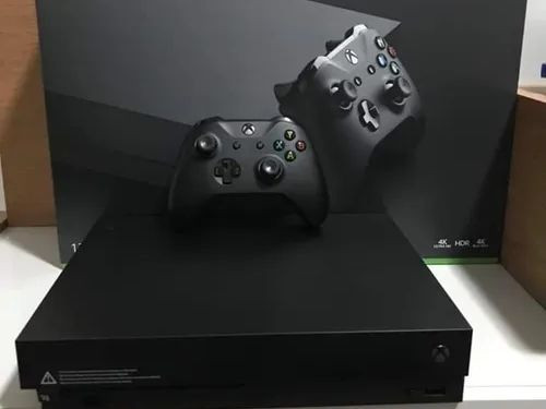 Xbox one X 1TB 4K NOVO