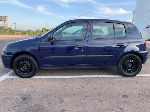 Clio 4 portas revisado a baixo da Fipe - Foto 5