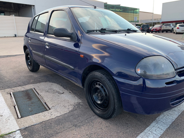 Clio 4 portas revisado a baixo da Fipe - Foto 4