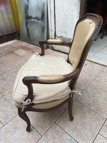 Cadeira estilo Luis XV em Imbuia - Foto 3