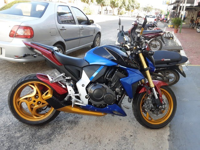 CB 1000R