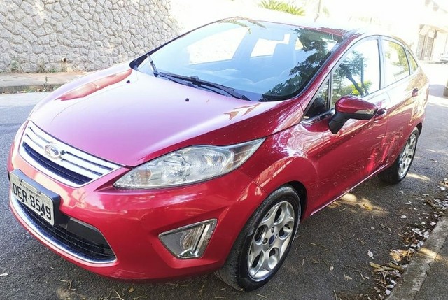 FIESTA SEDAN SE 2012 CÂMBIO MANUAL