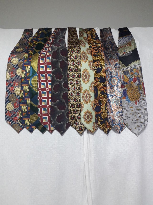 Vendo sofisticado kit de gravatas de seda importadas  - Foto 2