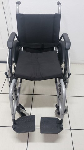 Cadeira de rodas 120kg