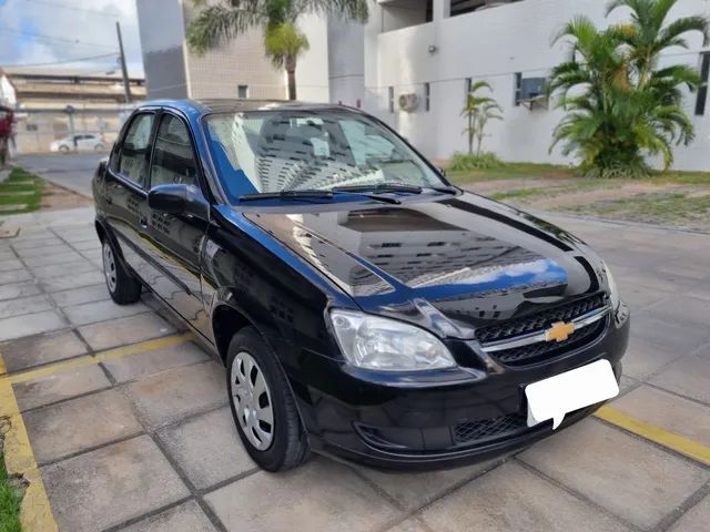 Chevrolet Classic 2015 em Araripina - Usados e Seminovos