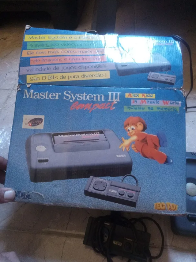 Vídeo Game Master System 3 compact com jogo Sonic na memória