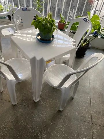 Jogo mesa cadeira Tramontina branca nova pra eventos partir de 260 reais cada