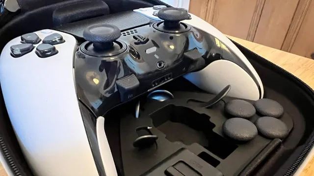 DualSense Edge: veja principais novidades do controle profissional de PS5