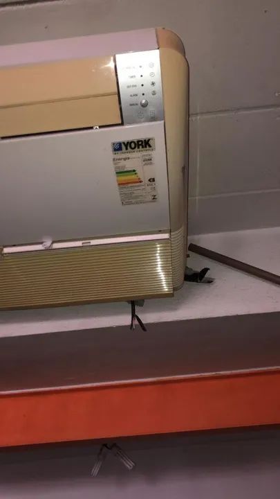Ar condicionado Split piso teto marca YORK de 60.000Btus  - Foto 2
