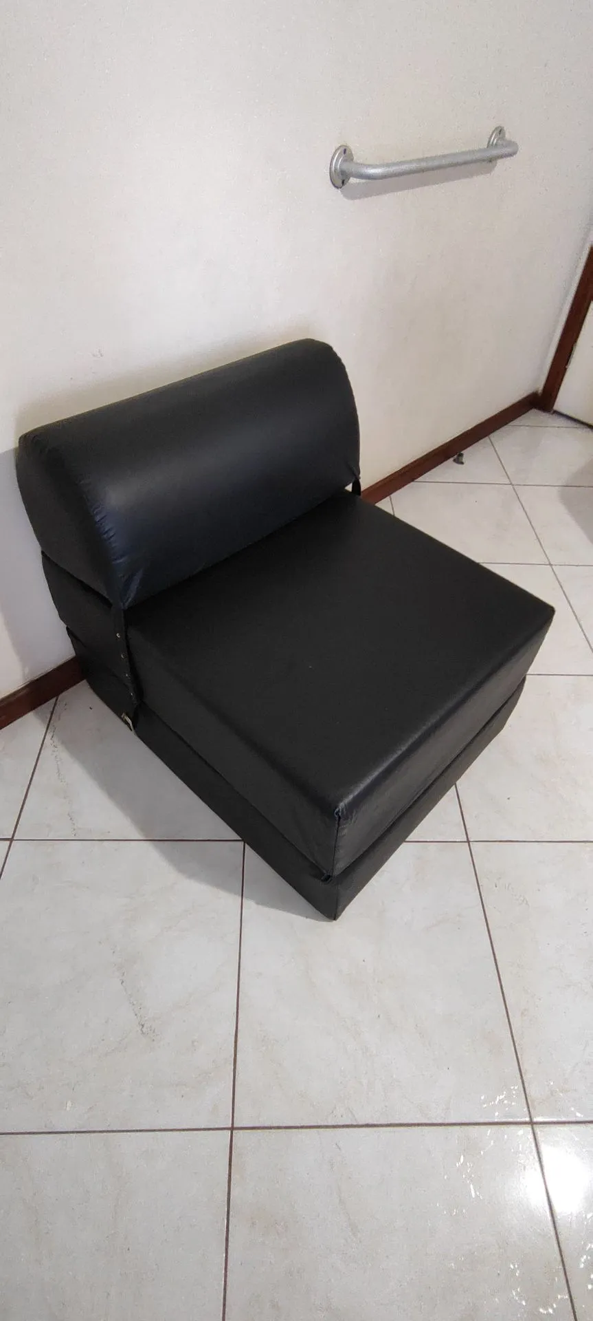Poltrona Cama Dobrável Usada