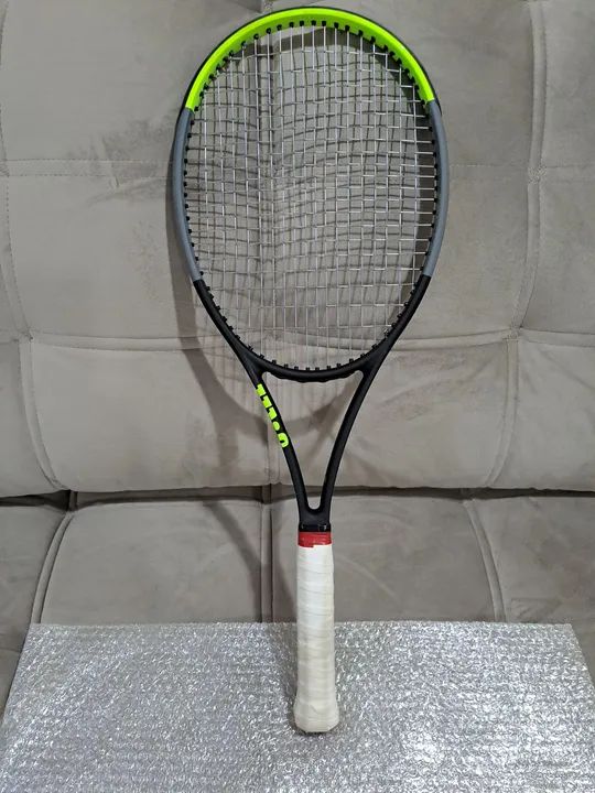 Raquete de Tênis Wilson Blade 98 V7 18x20