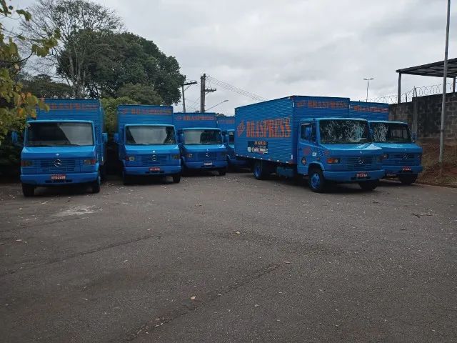 MERCEDES BENZ 710 2009 BAU UNICO DONO - Foto 5