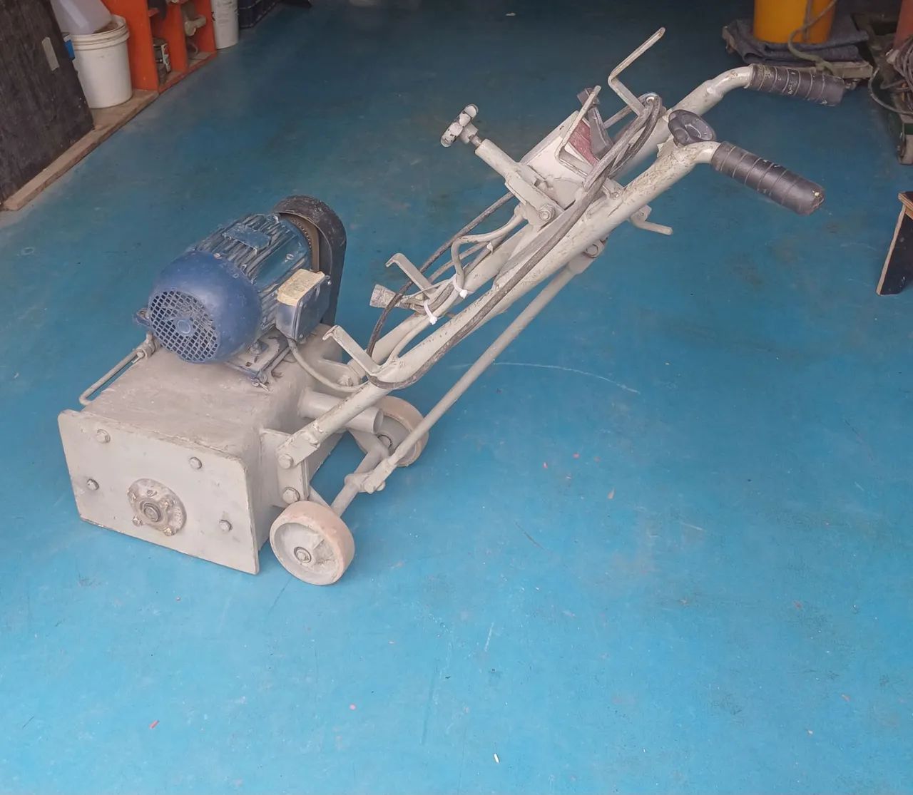 Máquina de Fresar Piso F30 Trifásico (Usada) - Foto 4