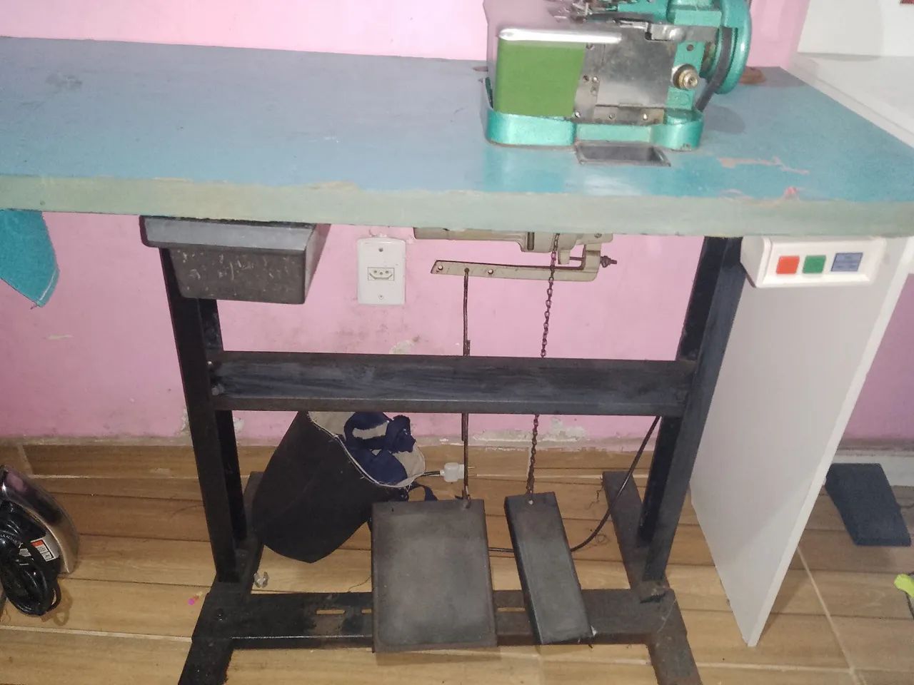 Máquina de Costura Industrial Overlock - Foto 2