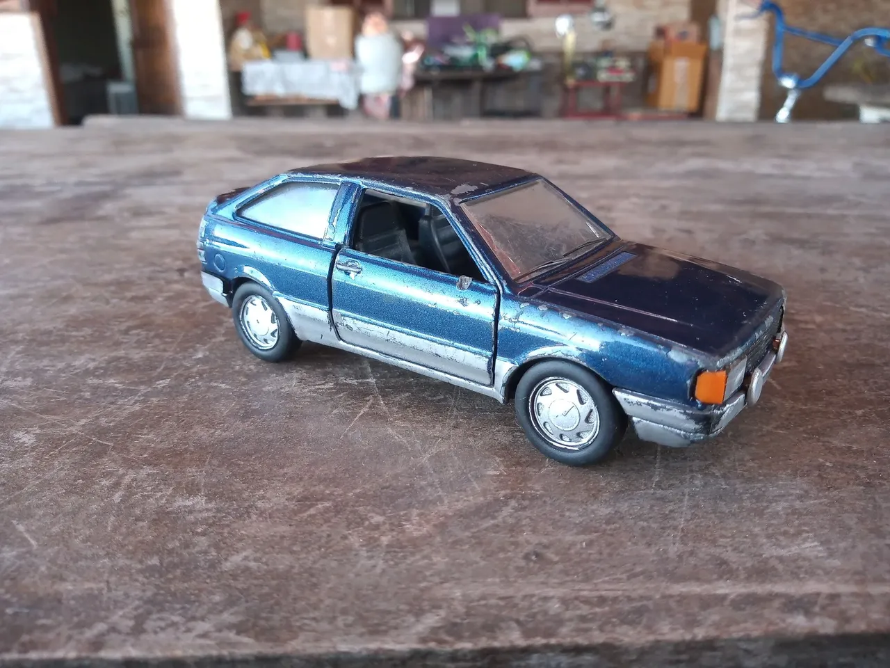 Miniatura gol GTI jornal super 11cm