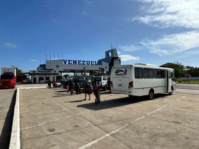 Micro ônibus fretamento ou aluguel  - Foto 8