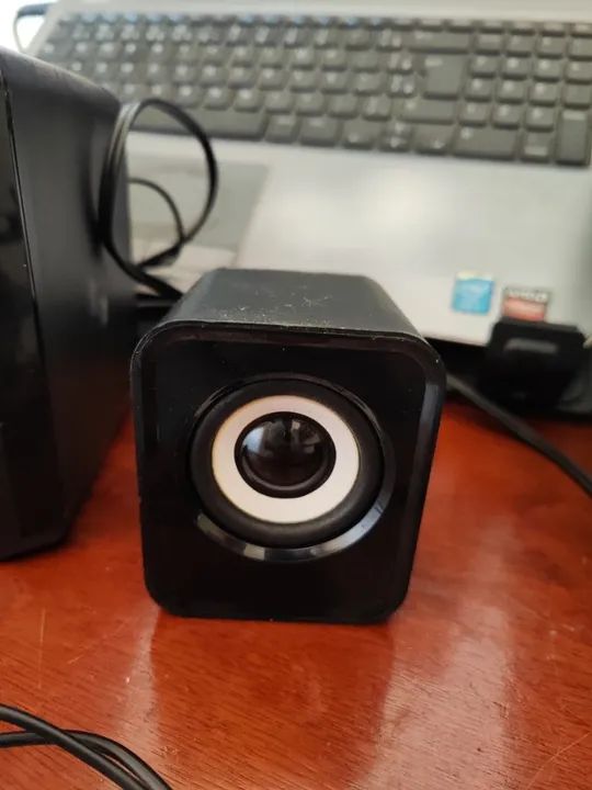 Caixinha de som para PC Usada em ótimo estado para PC, facil de usar só conectar - Foto 4