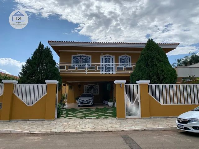 Casa em condomínio 