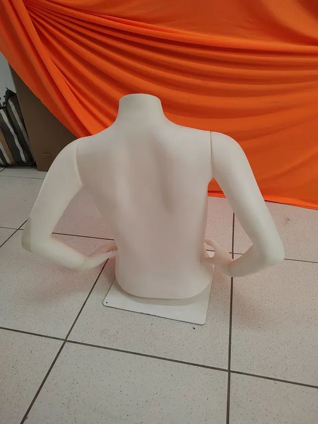 Manequim feminino busto com braços - meio corpo - Foto 3