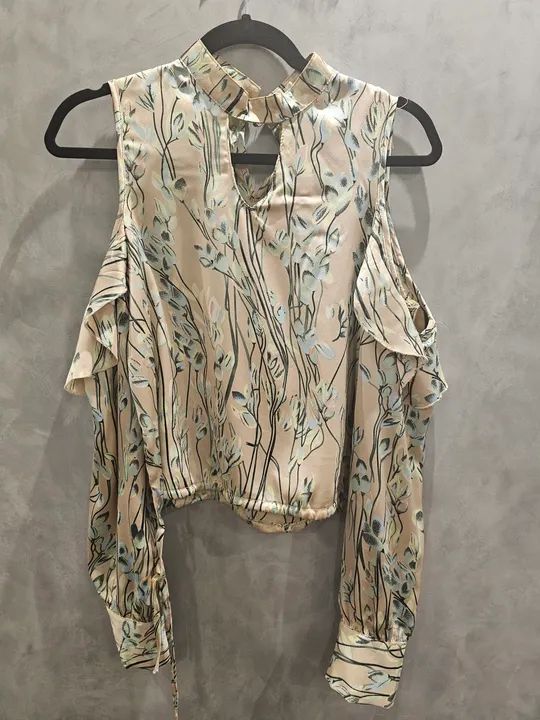 Colete e blusas P/M a partir de R$ 40,00 - leia a descrição - Foto 3
