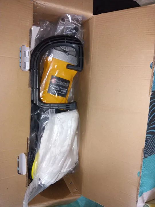 Politriz angula 6 velocidade variável 1300W polimento automotivo 110volts - Foto 2