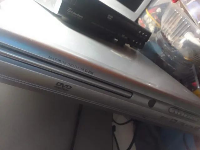 2 dvd um le so cd outro da erro gradiente d202 e cyberch 300 - Foto 2