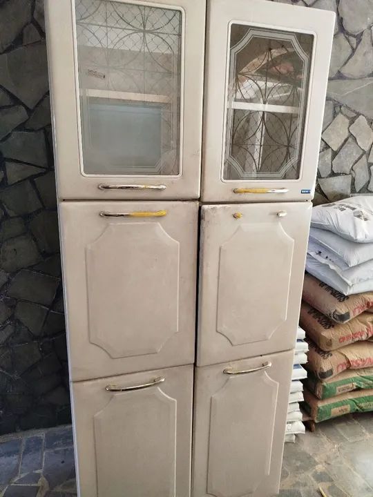 Armário de cozinha branco